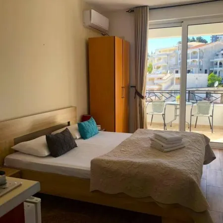 Superior Studio with Sea views Отели в г. Улцинь