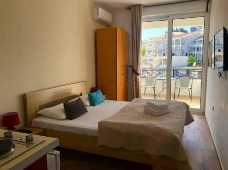 Superior Studio with Sea views Отели в г. Улцинь