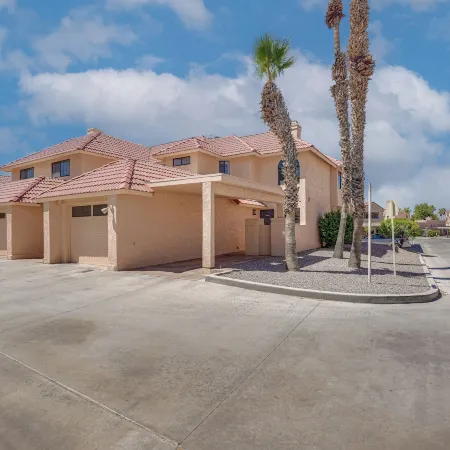 Walk to Lake Havasu Beaches: Condo w/ Pool Access!