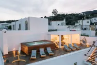 Kalathos Square Luxury Suites - Villas