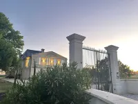 Château de Neyran Chambre d'hôtes & Spa - Homestays