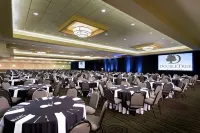 DoubleTree by Hilton Columbia Hotels in Seven Oaks