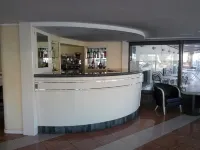 โรงแรมอิตาเลีย เอ ลิโด ราปาลโล - ที่มีบาร์