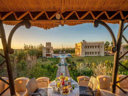 Atlas Castle Отели в г. Azrou Melloul