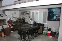 Pousada Captain Morgan Pontal do Sul com Piscina -  Apartamentos vacacionales