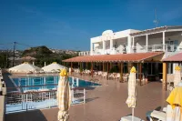 Eleni Hotel - Beach