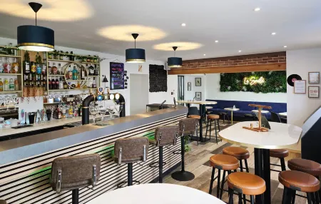 Hôtel le Smile Отели в г. Сент-Сесиль