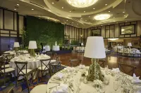 Hilton Trinidad & Conference Centre - parking