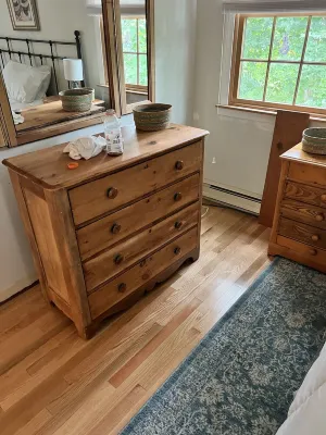 Spacious 4 BR Home, Steps to Lagoon, Minutes to Downtown Oak Bluffs and Beaches!