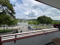 Riverside Retreat in Koblenz - balcony