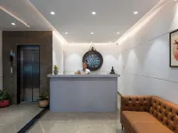 StayBird - Azure Suites, Business Hotel Hotel a Pune