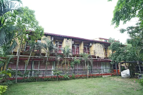 Roshnai Village Resort Hotels in Birbhum