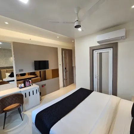 Hotel Glorious Grand