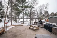 Secluded Northwoods getaway on beautiful Lake Nokomis