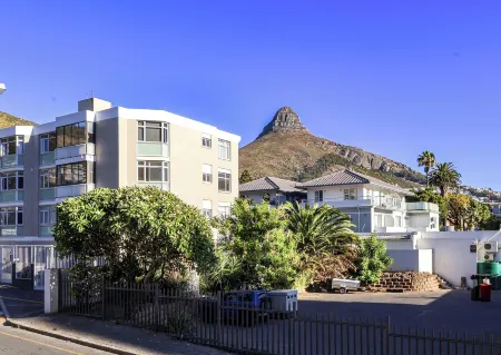 THREE43 on B Отели рядом с достопримечательностью «Southern Suburbs»