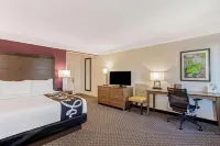 La Quinta Inn & Suites by Wyndham Panama City