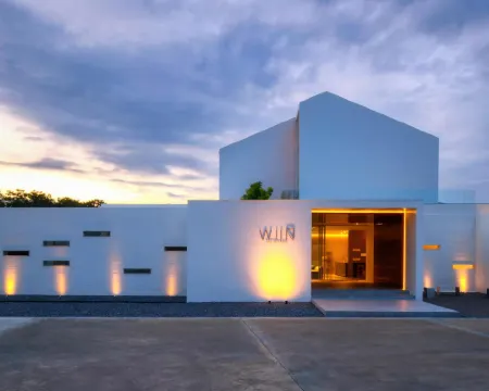 วิน เพชรบุรี WIIN Phetchaburi Hotel โรงแรมในอำเภอเมืองเพชรบุรี