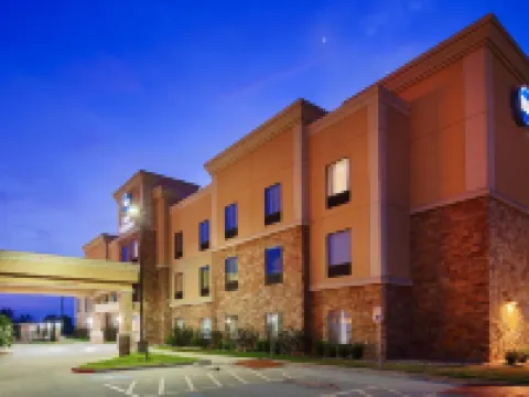 巴斯特羅普派恩斯貝斯特韋斯特酒店 巴斯特羅普縣酒店