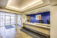 Aurora Inn Estevan Hotels in Estevan