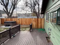 2 min from rt 66- hot tub-firepit-bocceball-bbq