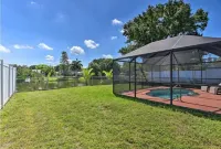 Near Anna Maria Beach - Family Home 3 bed 2 bath, Pool & Lagoon