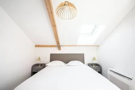 Apartment Comfortable in the Centre of Pau: Parking, AC... Отели в г. Пау