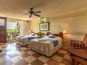 Mayaland Hotel & Bungalows