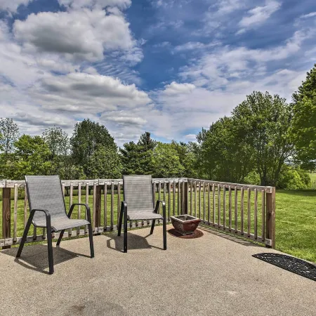 'Blue Moon Cottage' w/ Amazing Views of 5 Counties