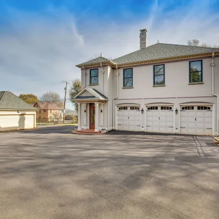Historic Charnwood Guest House- 1 Mile to Downtown