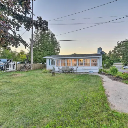 East Tawas Cabin w/ Lake Huron Access & Views