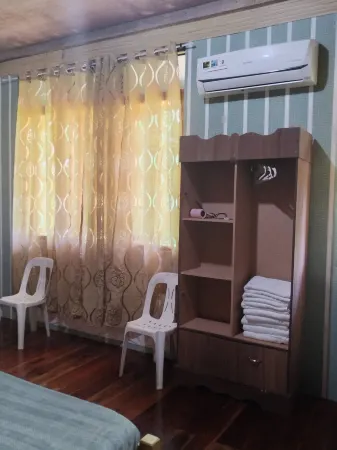 Siquijor Overlooking House 100 Meters Before Cambugahay Falls Отели рядом с достопримечательностью «Old Enchanted Balete Tree»