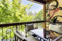 Walk to Virginia Lake: Reno Condo w/ Balcony! - Condos