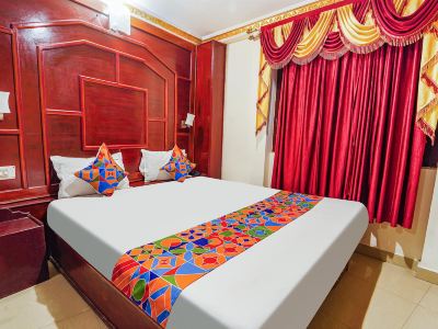 FabHotel Roshan Residency