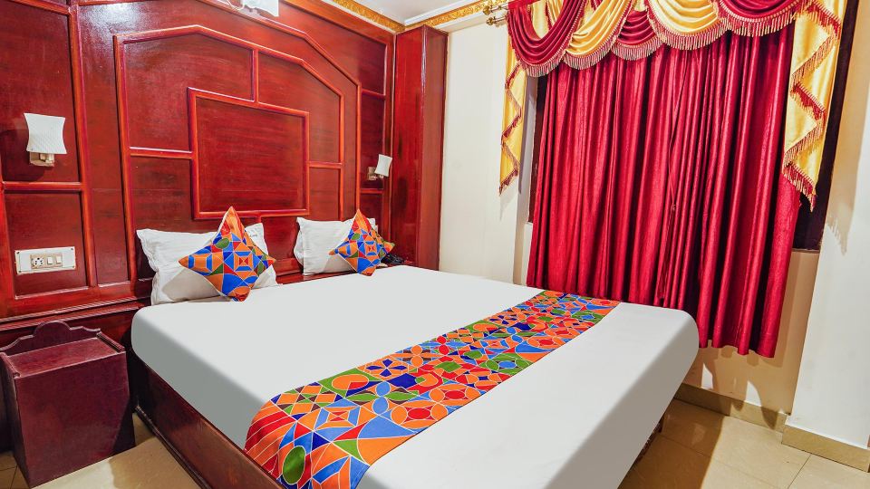 FabHotel Roshan Residency