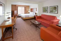 La Quinta Inn & Suites by Wyndham Bannockburn-Deerfield Hotels in Highland Park