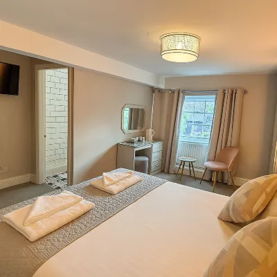 The Hand Hotel Hotel dekat Chirk Castle