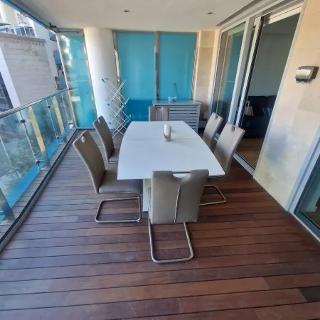 One bedroom Ocean Village Apt