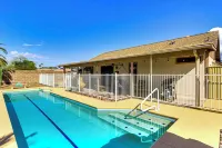 'Coyote Casa' w/ Mtn Views in Tuscon Desert Oasis - Private Pools