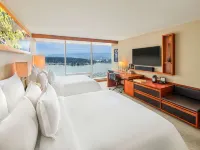 Fairmont Pacific Rim Hotels near Prospect Point Lighthouse