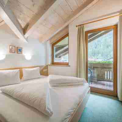 Aqa Hotel Annex Rooms