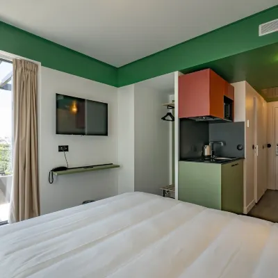 All Suites Appart Hôtel et Hôtel | Paris 13 - Porte d'Italie Hotels near Maison Blanche Metro Station