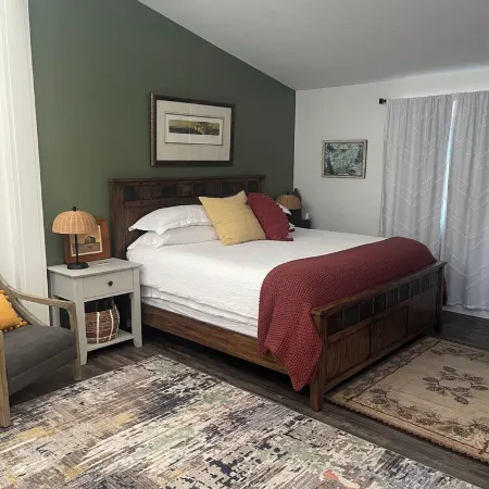 Quaint 1-bedroom apartment in Kalispell with WiFi access