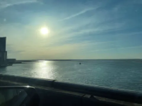 Coastal Charm Meets Cozy Comfort - 1BR Beachside Beauty!