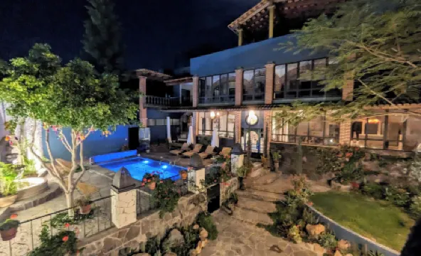 La Joya Azul SMA - Lgbtqs Отели рядом с достопримечательностью «Parroquia de San Miguel Arcangel»