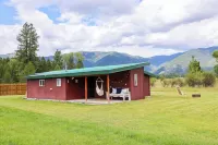 Charming cabin in Trout Creek