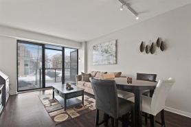 "Joy of Evanston" 1BDR, KING EXEC Suite, pool+Gym