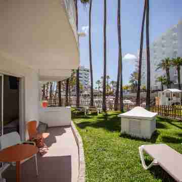 Servatur Waikiki Hotel Exterior