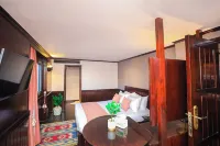 You Nile View Hotel Hotels near مسجد عبادالرحمن