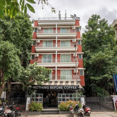 StayBird - Azure Suites, Business Hotel