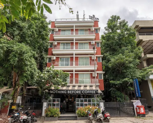 StayBird - Azure Suites, Business Hotel Hotel a Pune